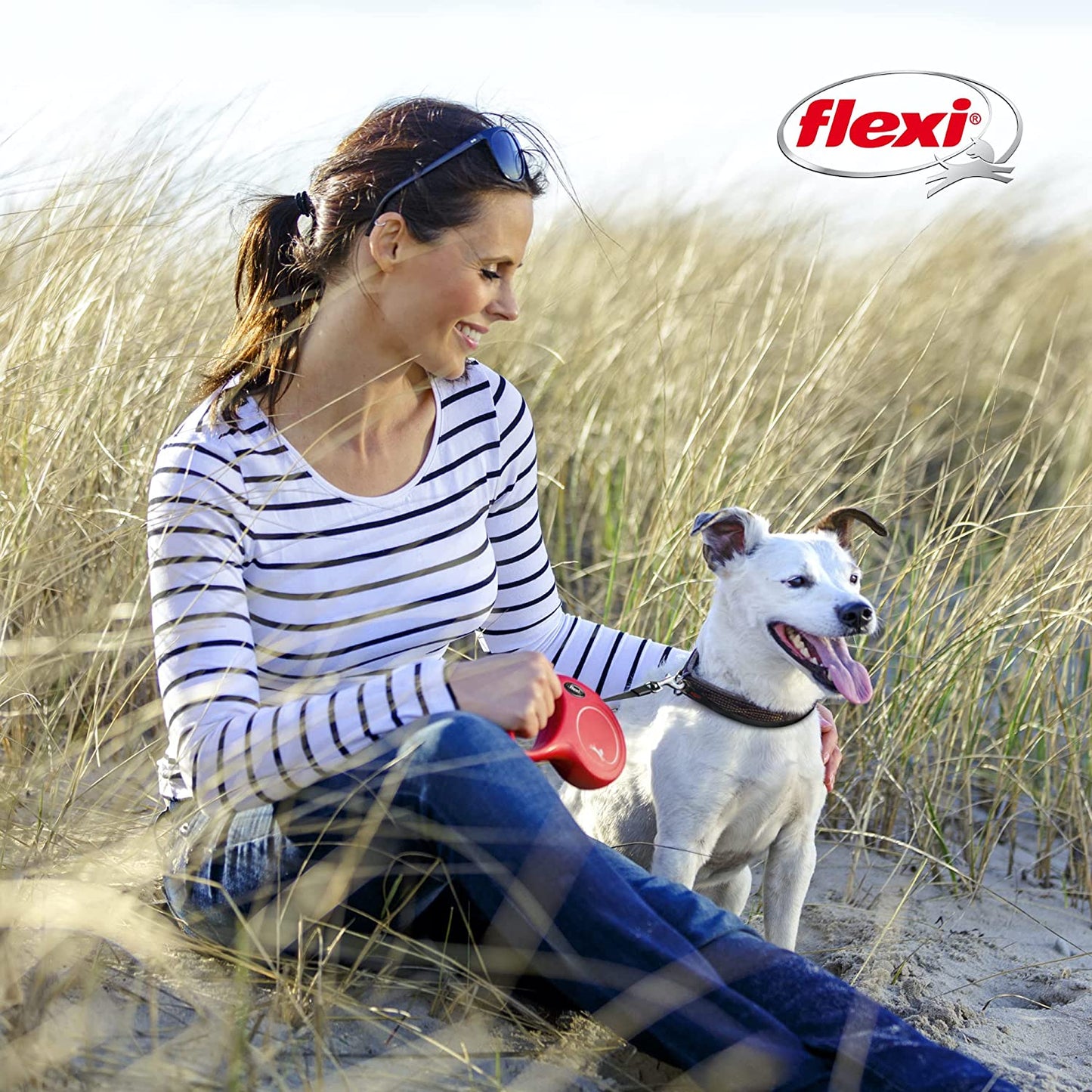 FLEXI New Classic Retractable Dog Leash (Tape), for Dogs Up to 110lbs, 26 ft, Large, Red